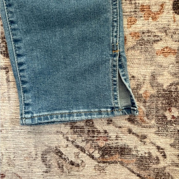 GAP Jeans - Picture 2 of 4